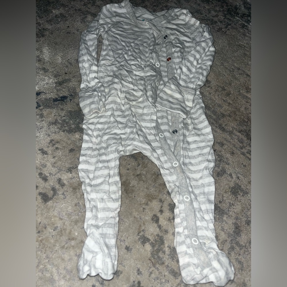 Omaighty Gray Striped Kids Footie